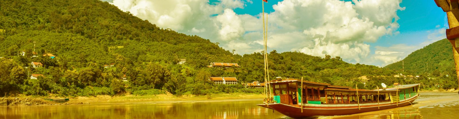 Traditional Le Grand Cruise on Mekong River
